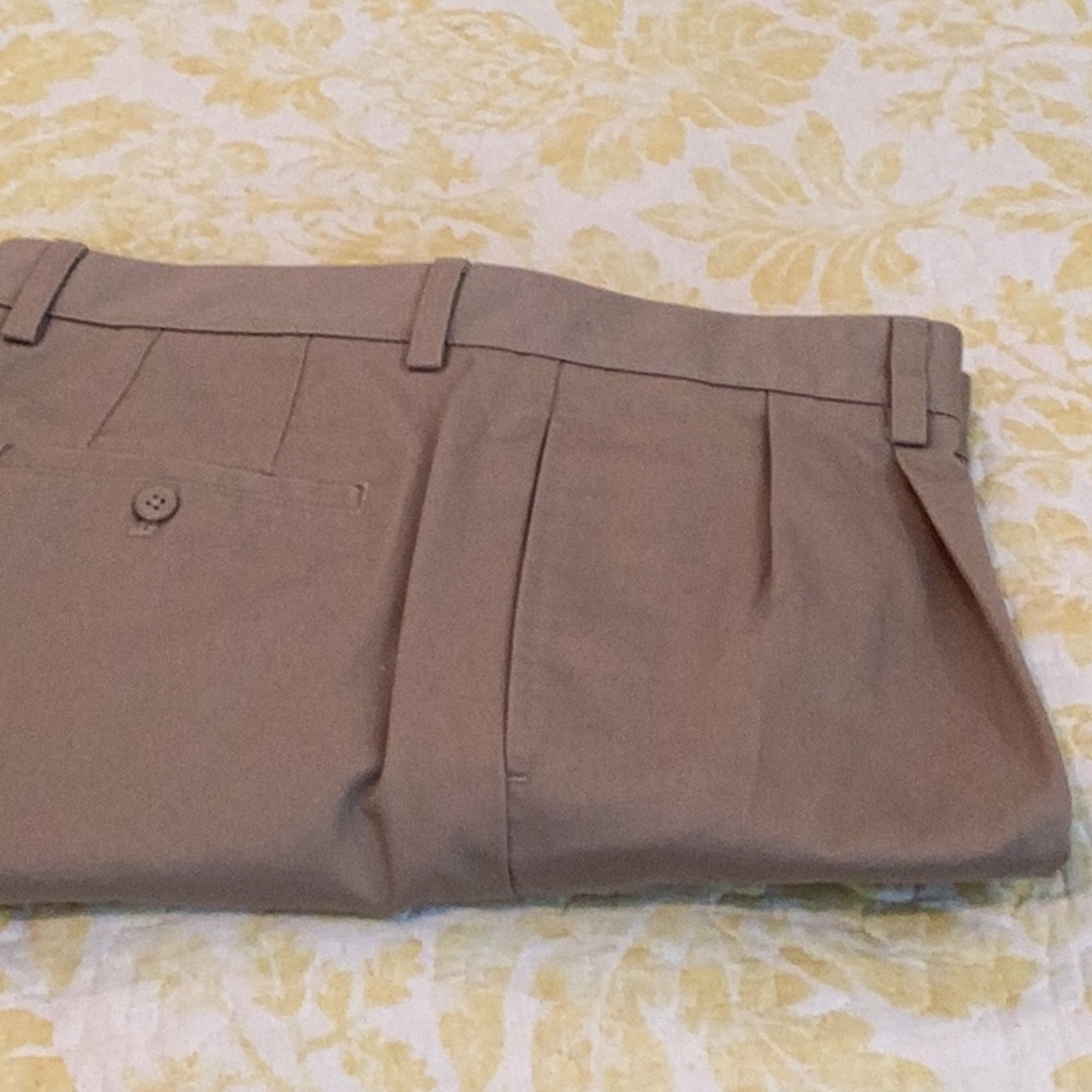 Men's Classic Tan Pants